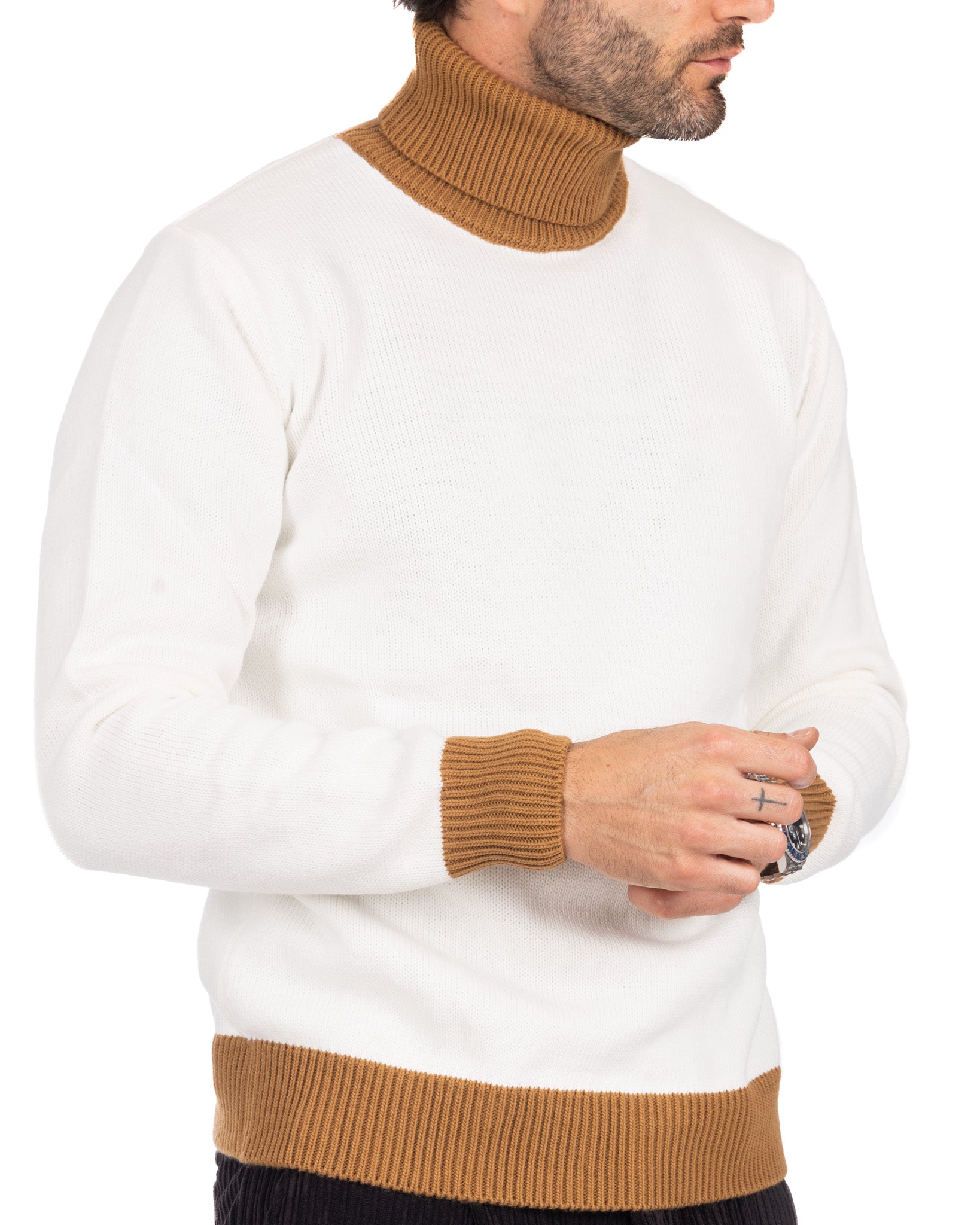 Tom - cream and camel turtleneck