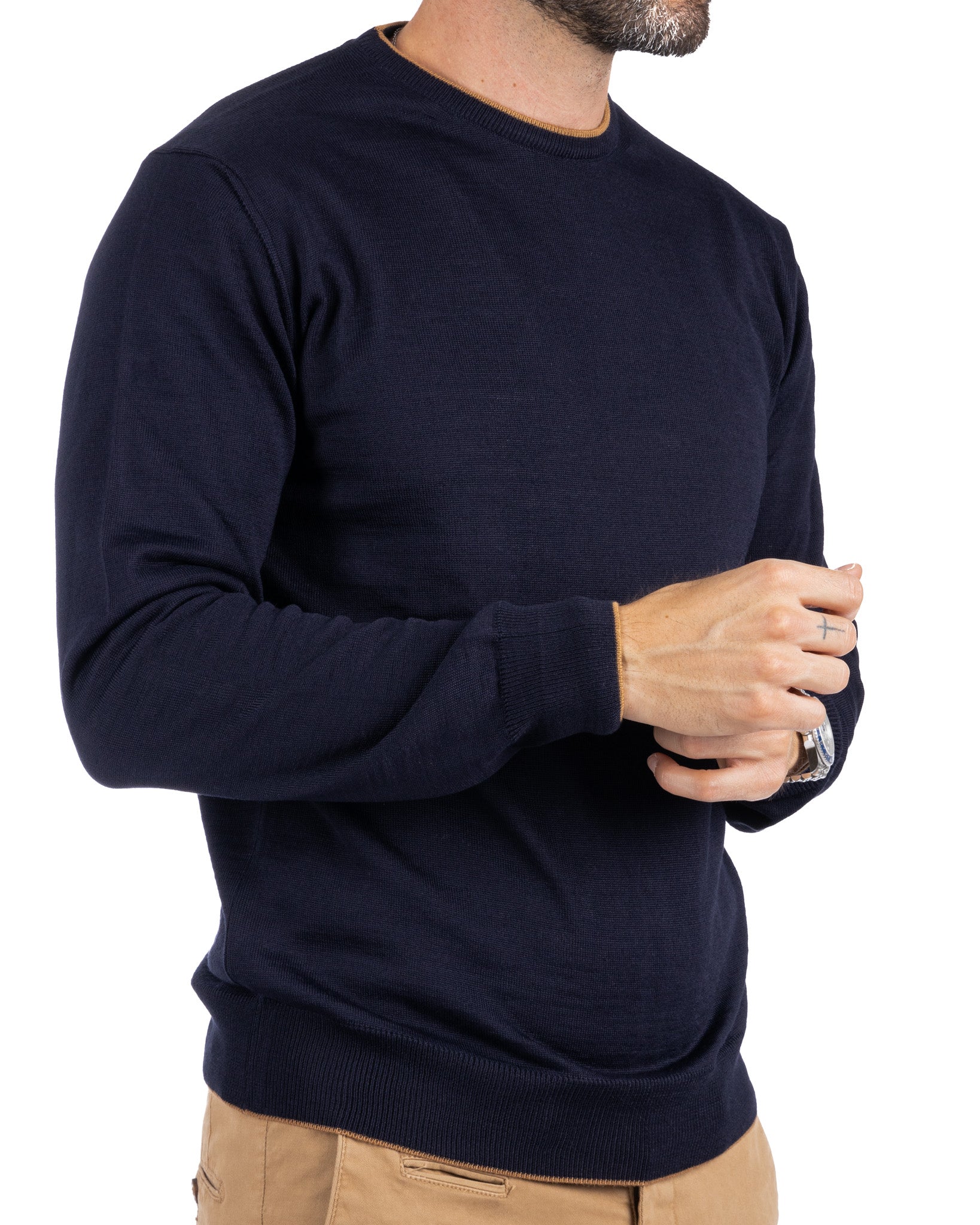 Seve - blue sweater with camel edge