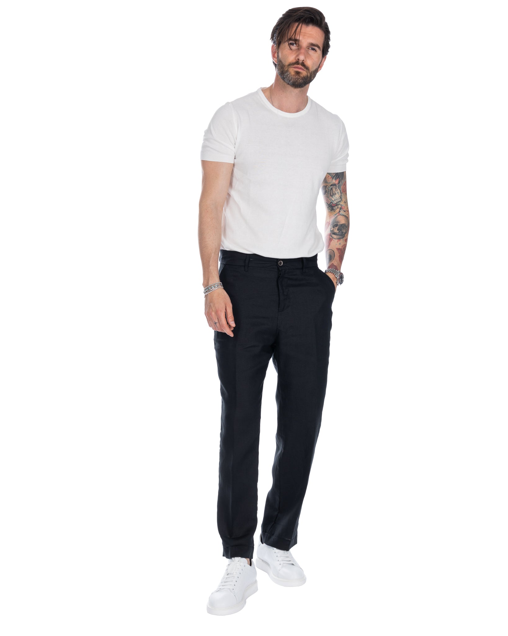 Lucas - wide trousers in pure black linen