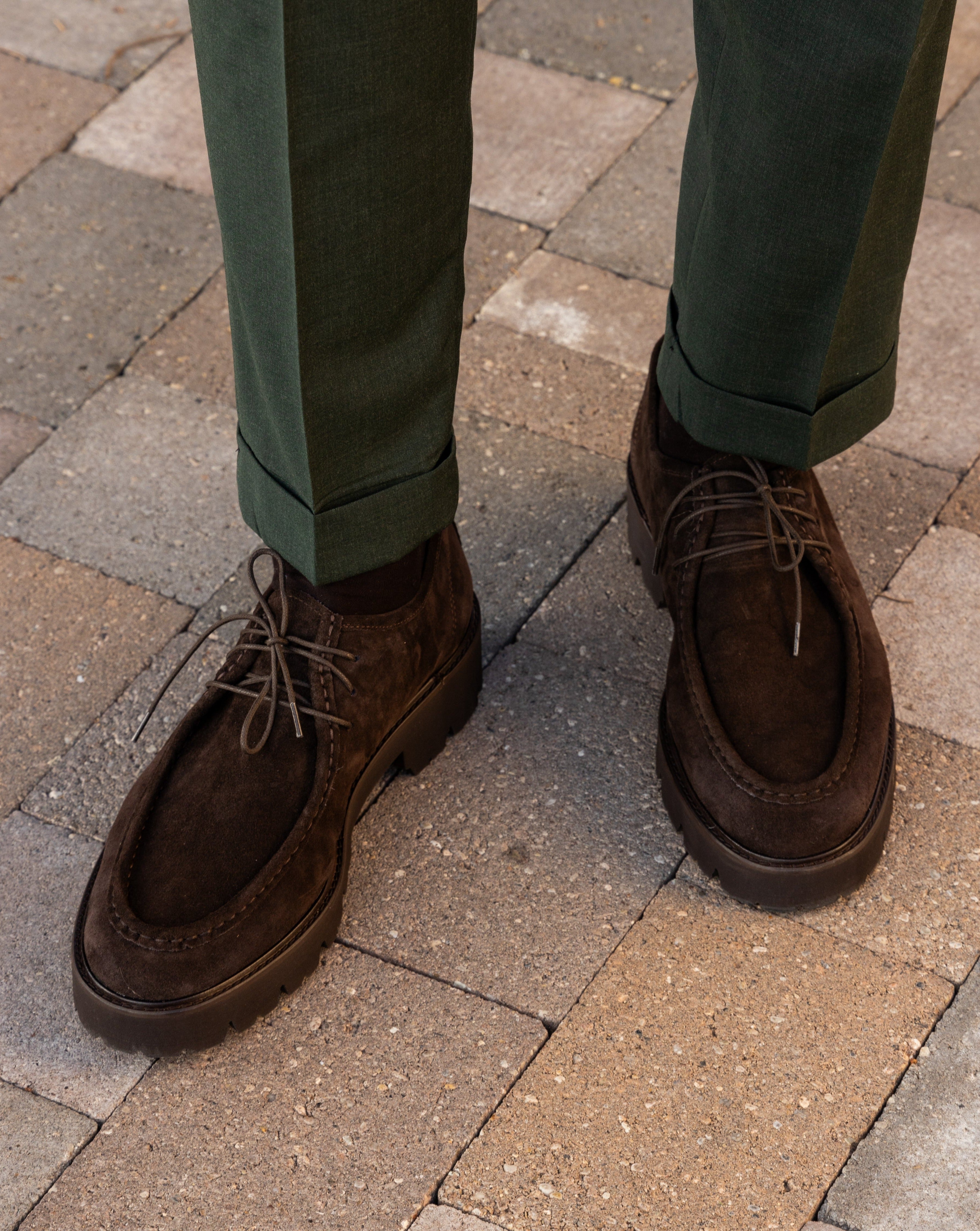 Kepler - engineer in dark suede