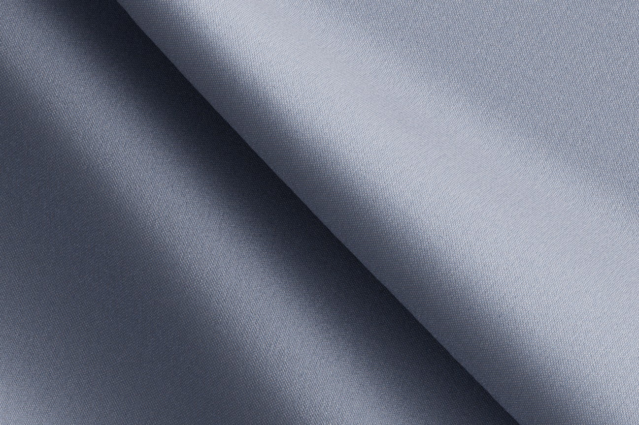 Chemise ajustée en oxford de coton bleu clair