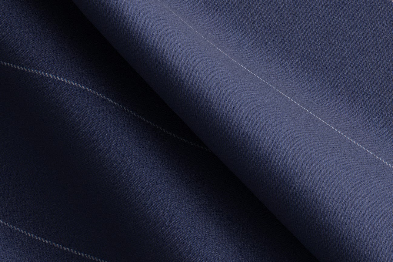 Costume sur mesure en laine des années 130 à fines rayures bleues Caccioppoli