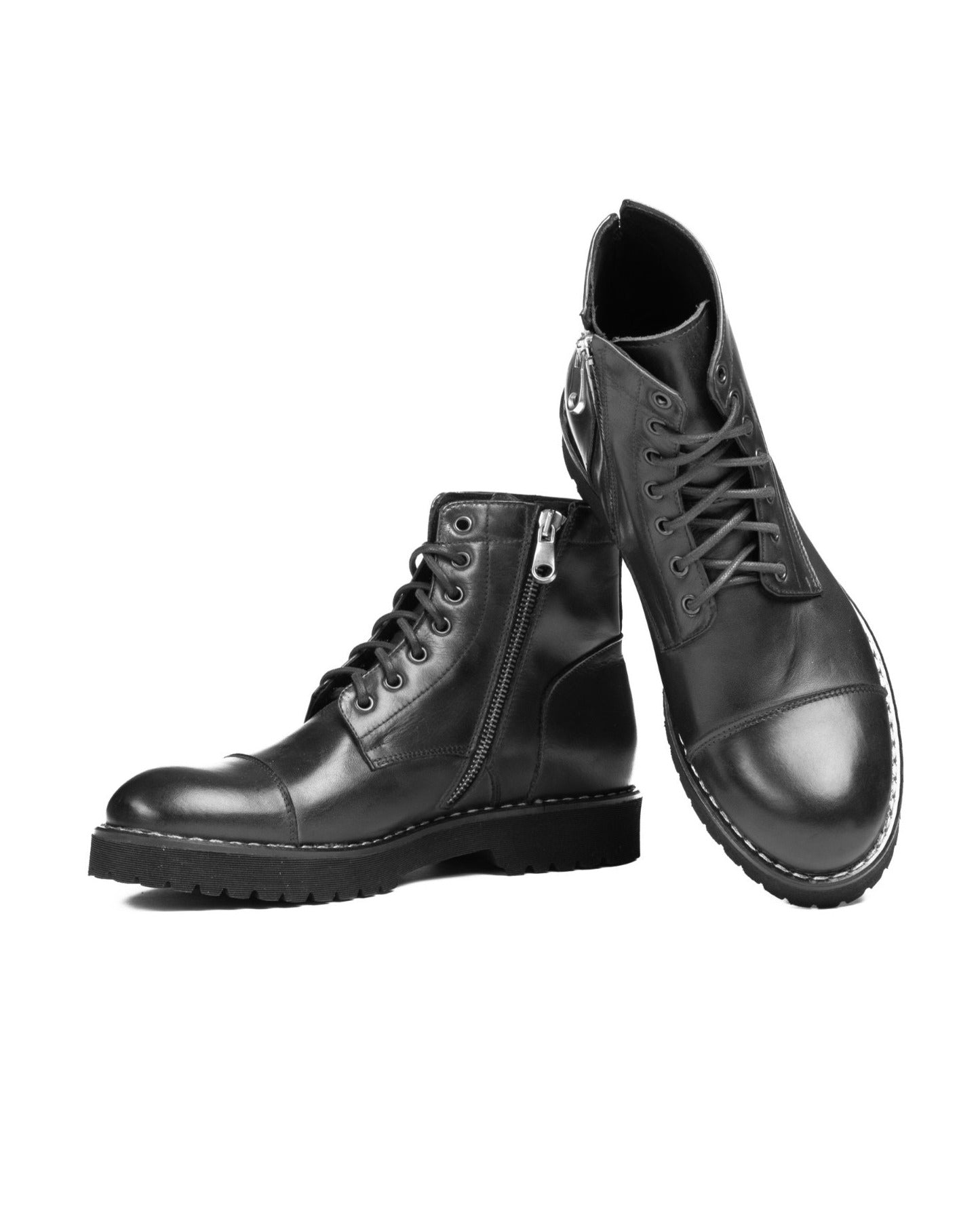 Z01 - BLACK BOOT WITH ZIP