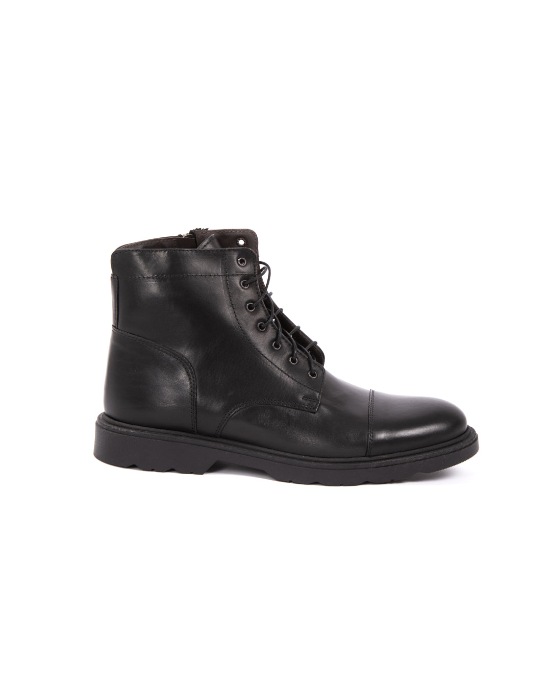 Z02 - black leather amphibian with zip