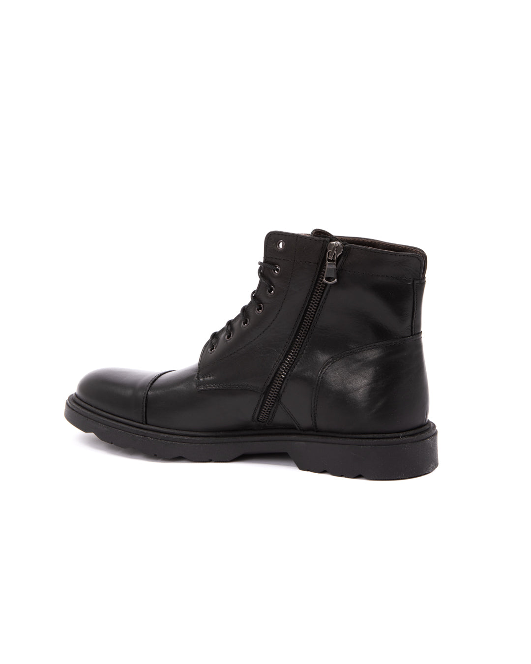 Z02 - black leather amphibian with zip