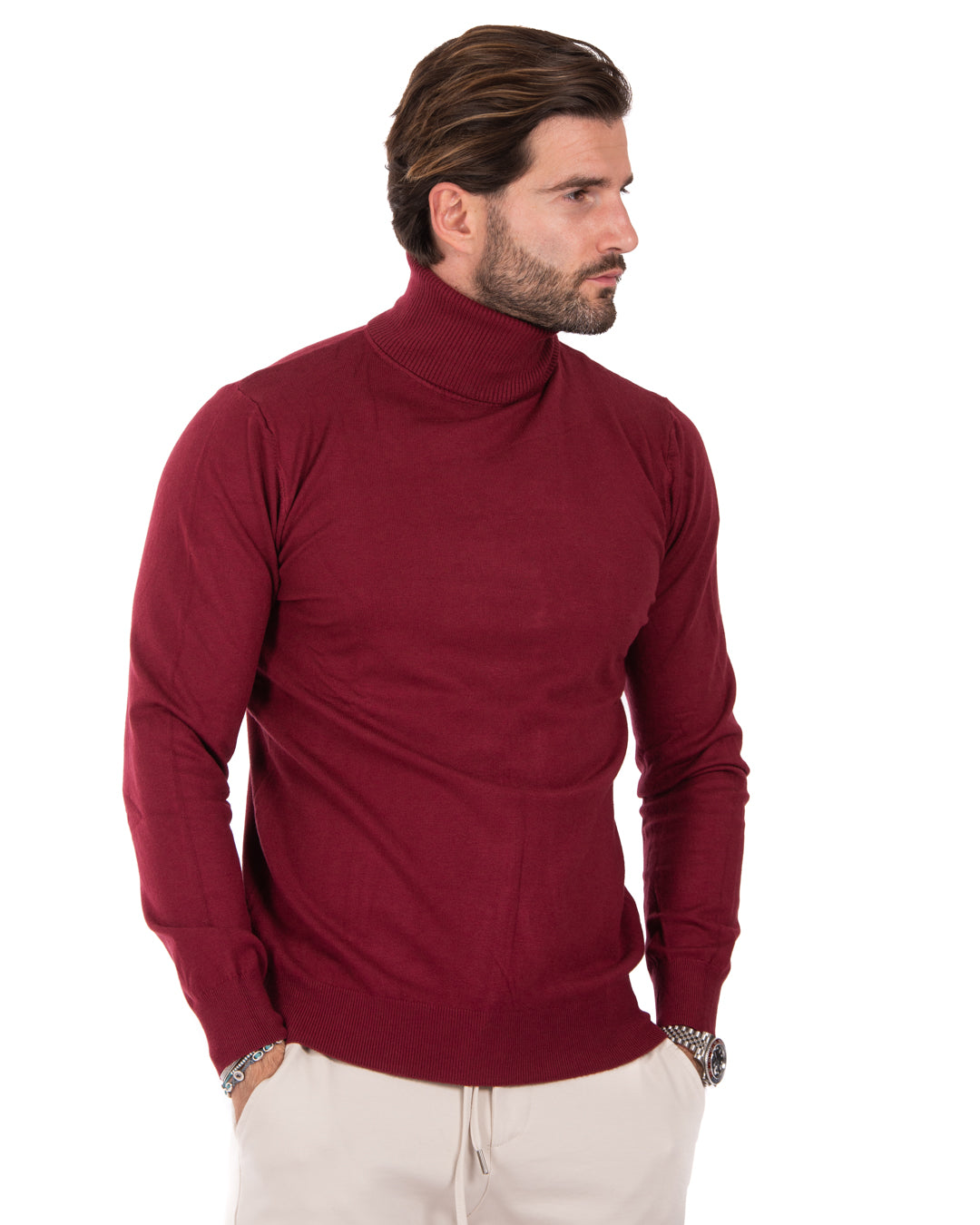 Basic burgundy turtleneck