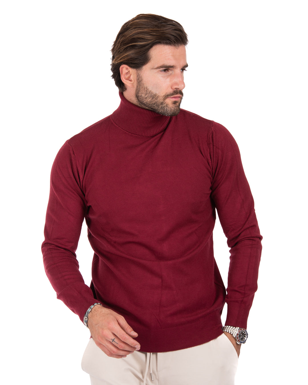 Basic burgundy turtleneck