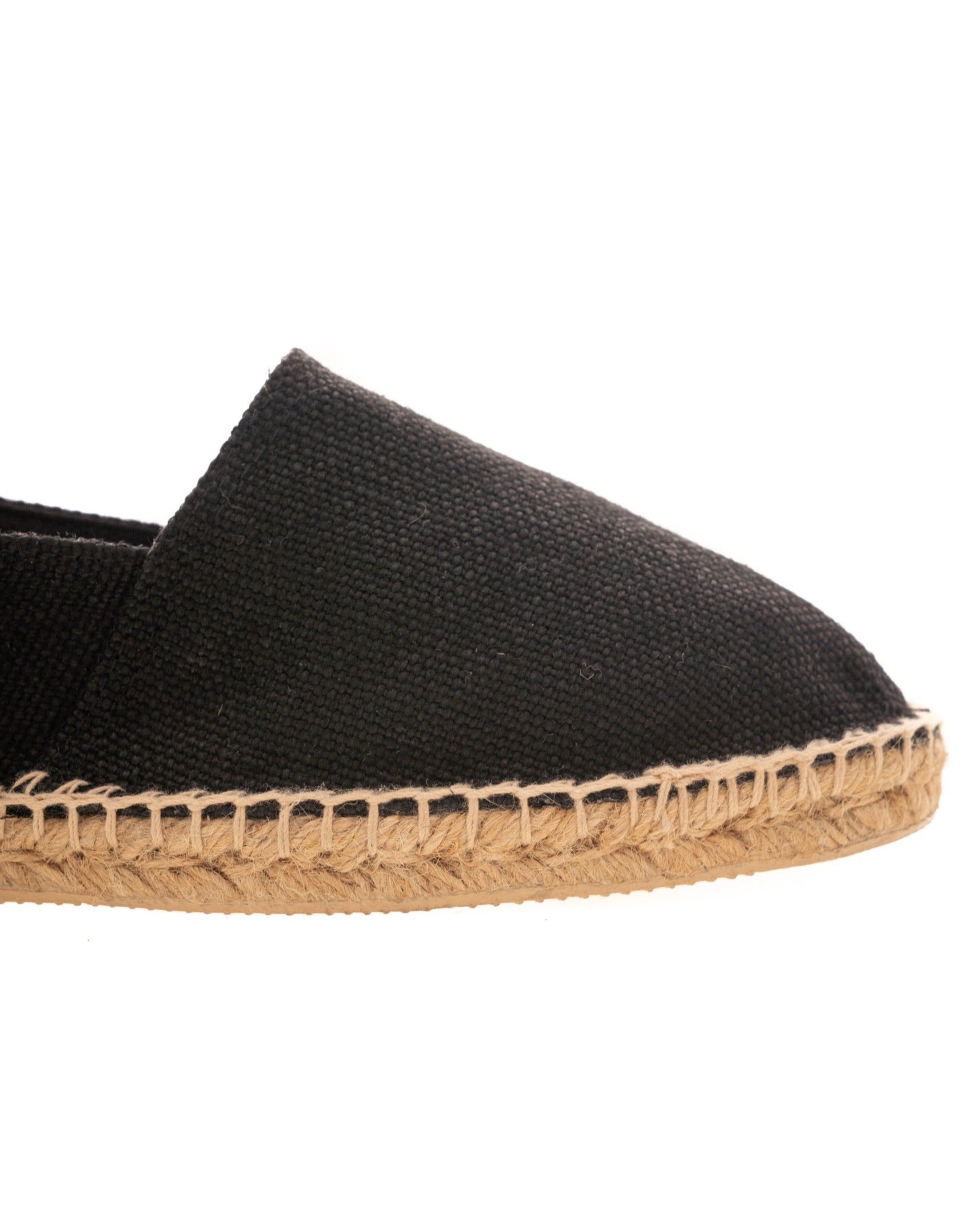 Basic black espadrilles