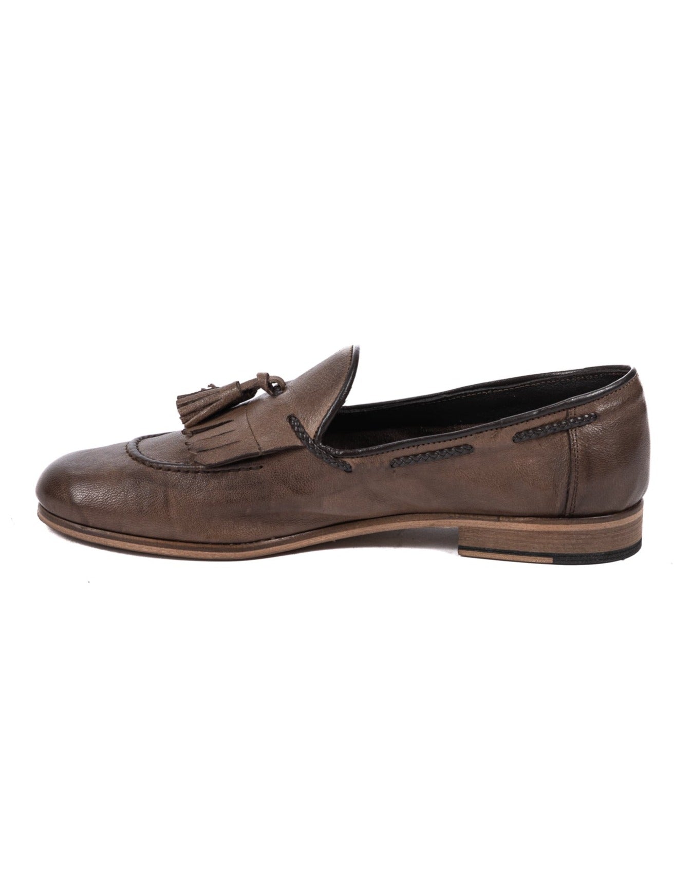 Pablo - beige moccasin with fringe and tassel