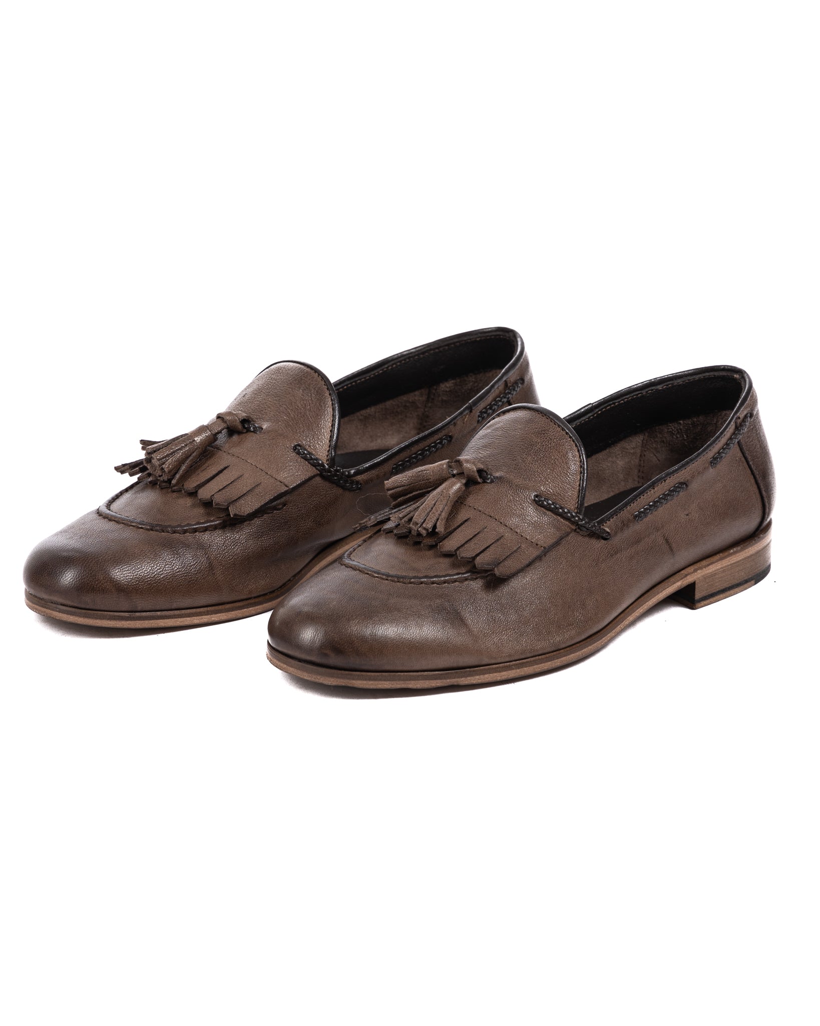 Pablo - beige moccasin with fringe and tassel