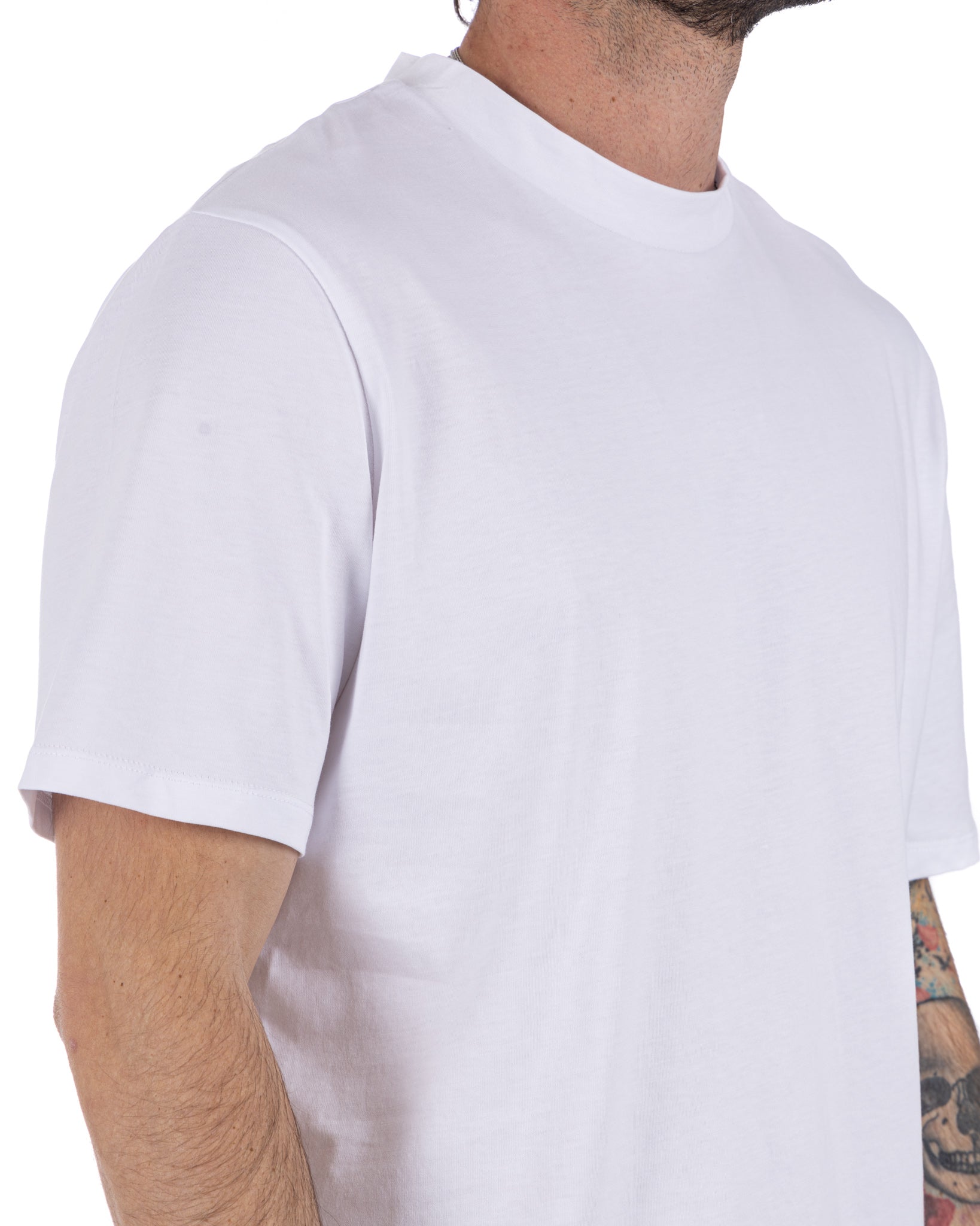 Land - white cotton half-neck t-shirt