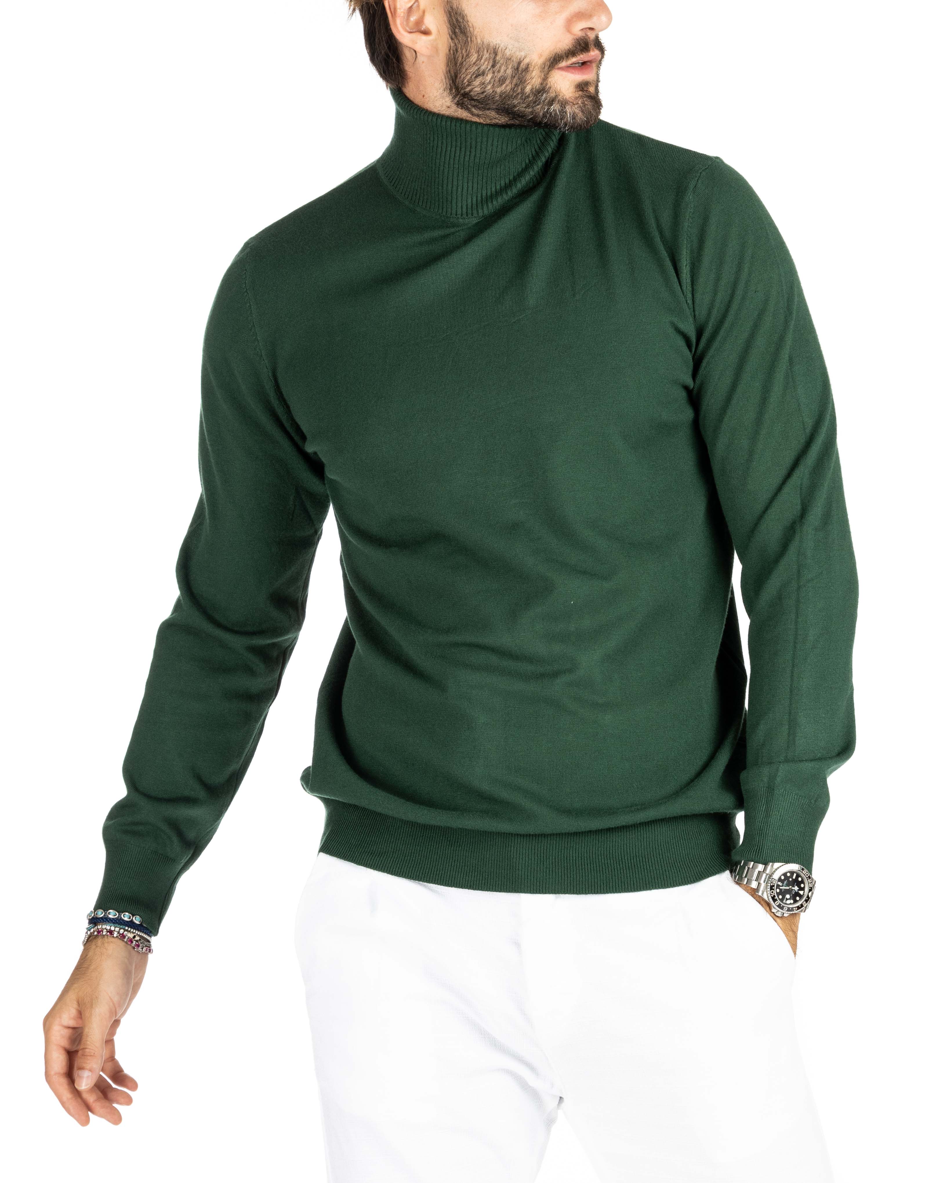 Basic green turtleneck