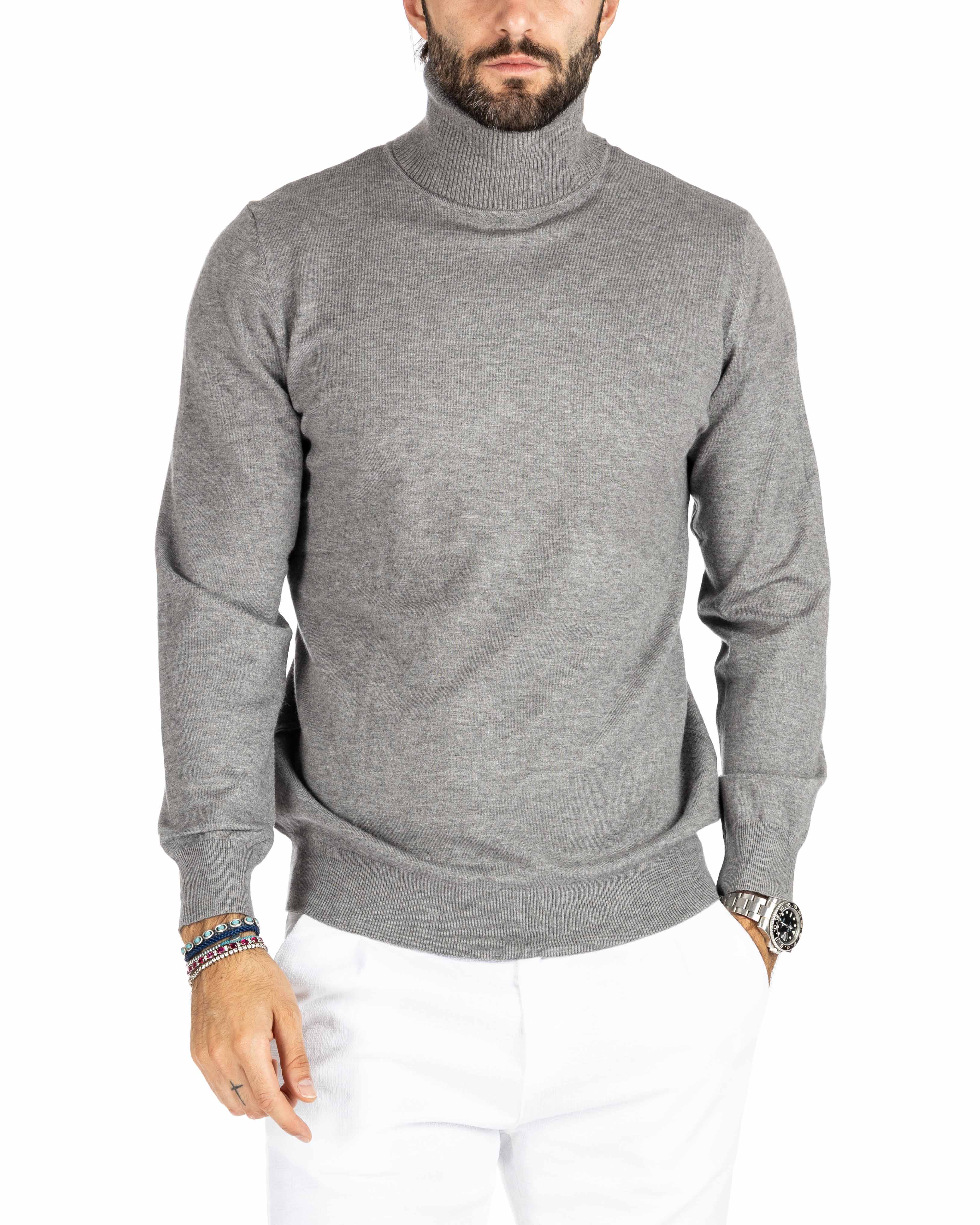 Basic gray turtleneck