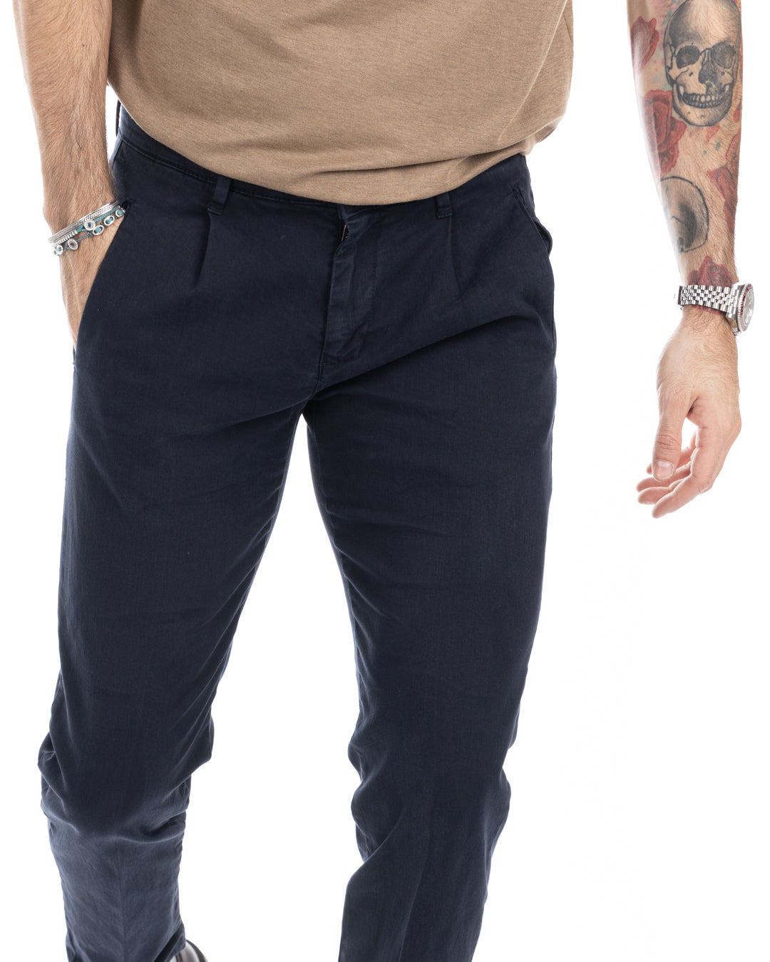 Evans - trousers with blue pleats