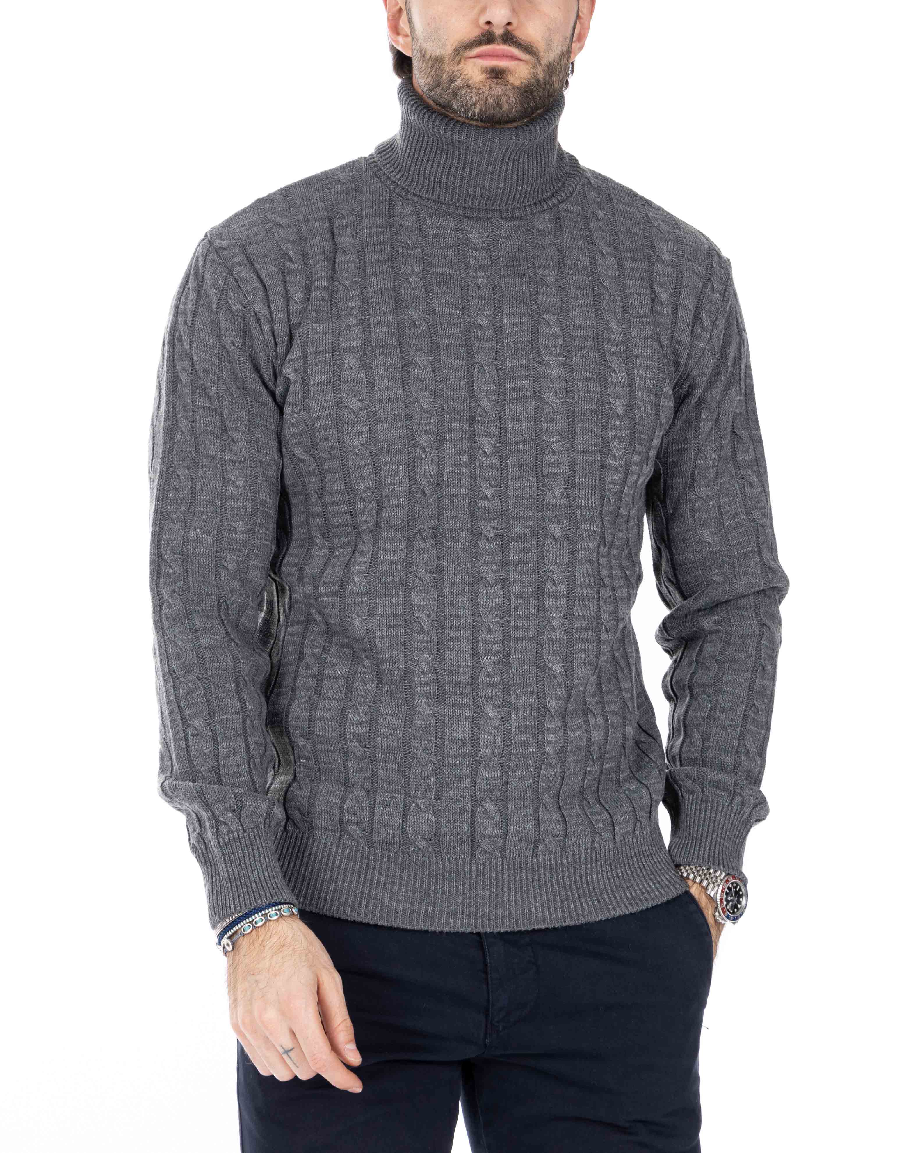 Crovie - gray sweater with turtleneck cables