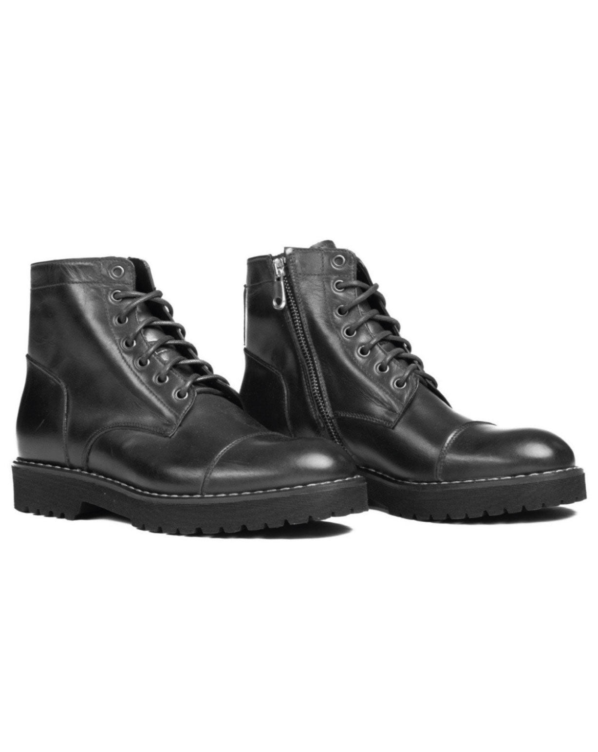 Z01 - BLACK BOOT WITH ZIP