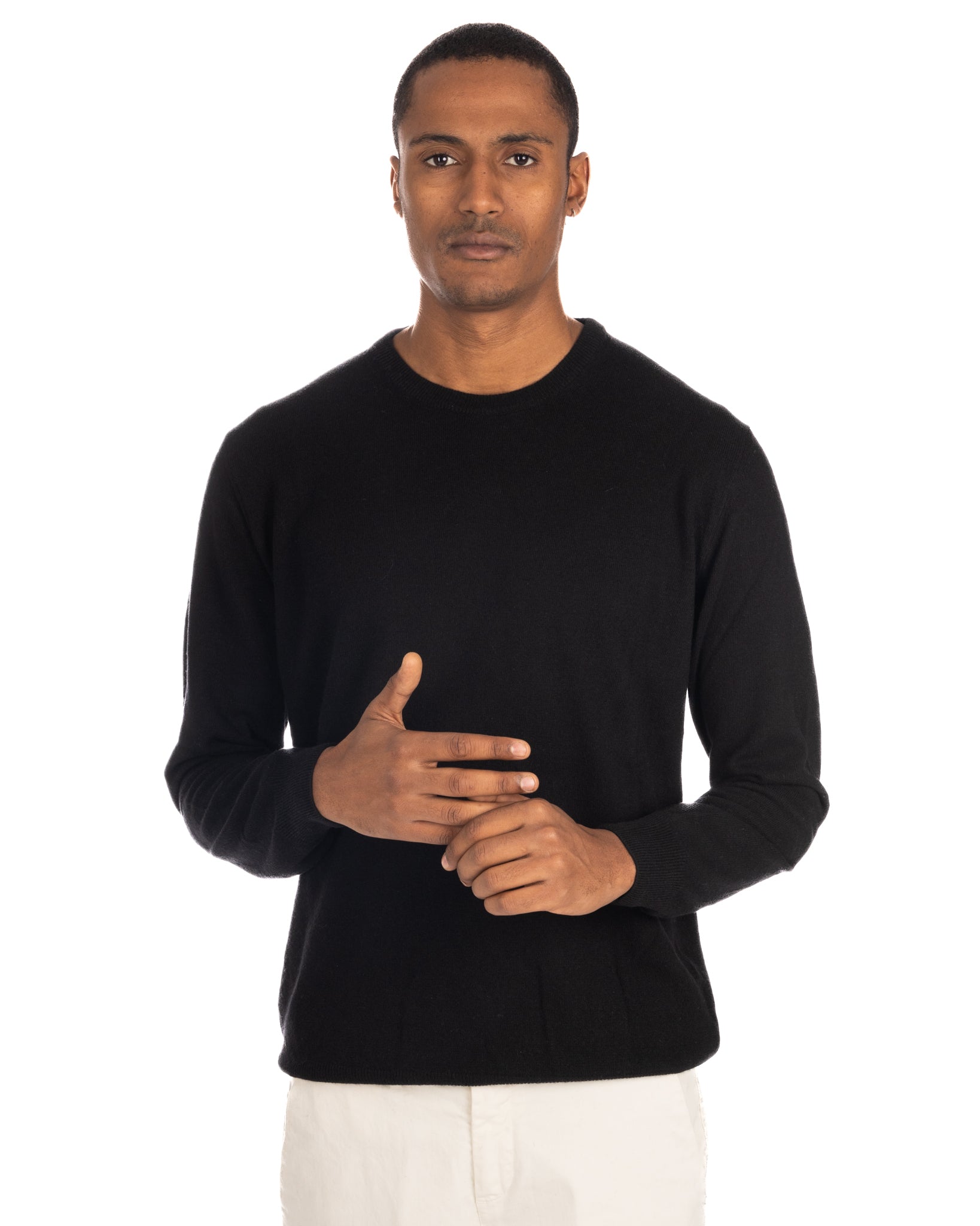 Dustin - black cashmere blend crew neck sweater