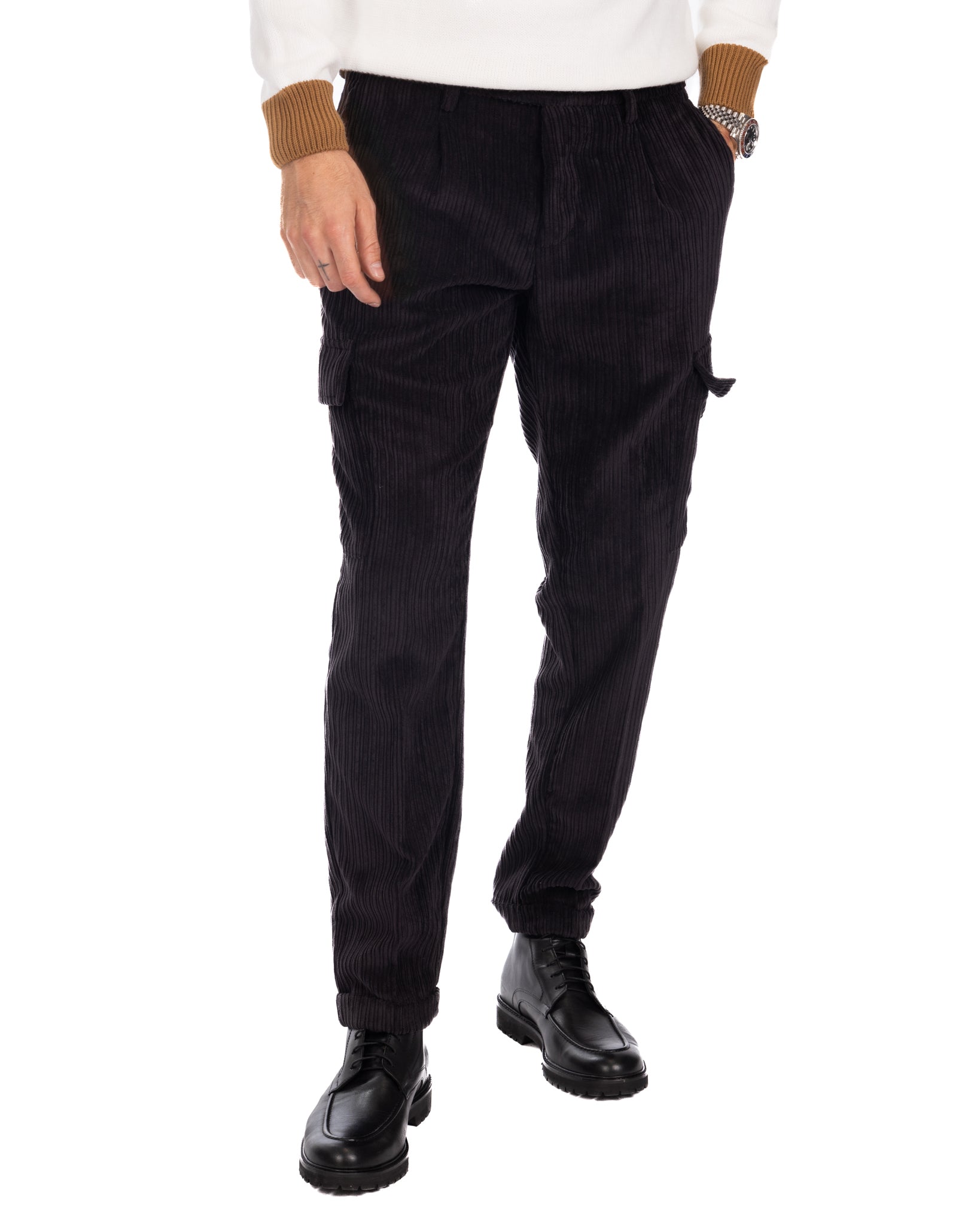Hamburg - black velvet cargo trousers