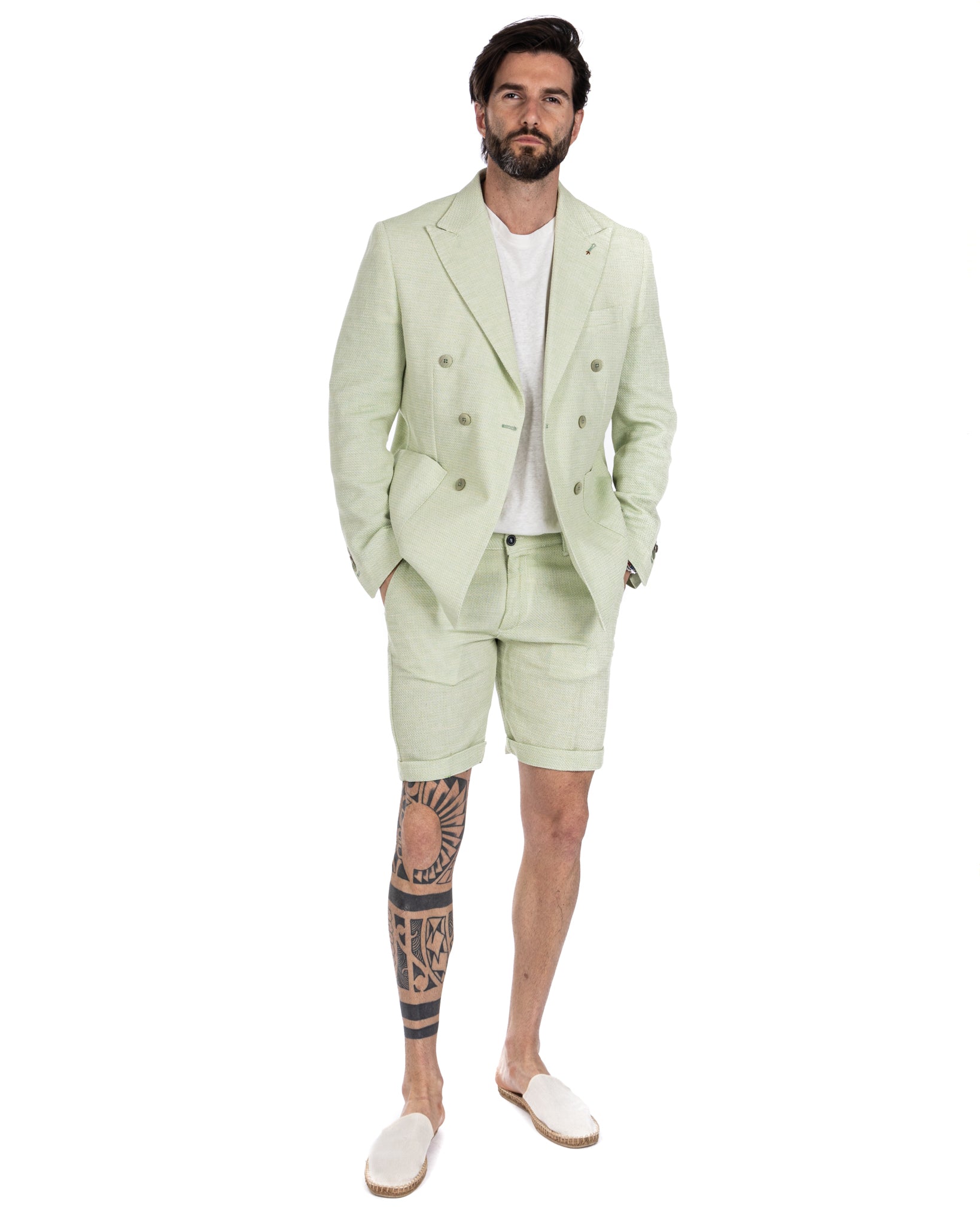 Leuca - green linen and cotton Bermuda shorts