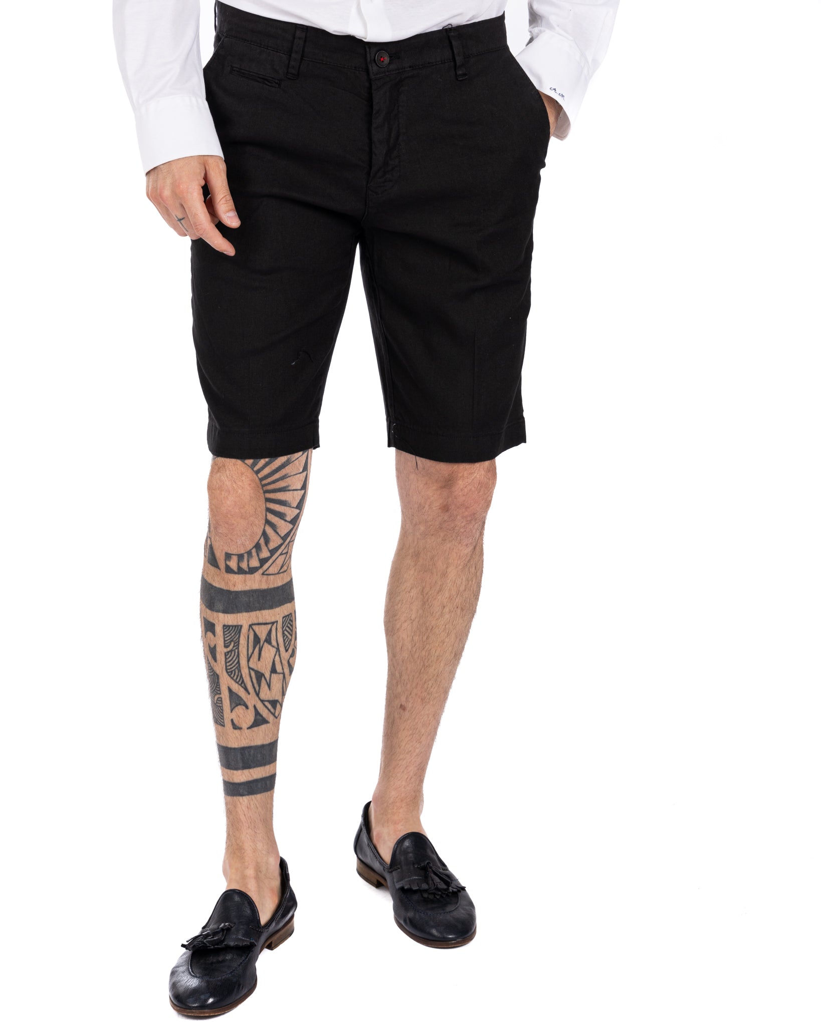 Mustique - black stretch linen Bermuda shorts