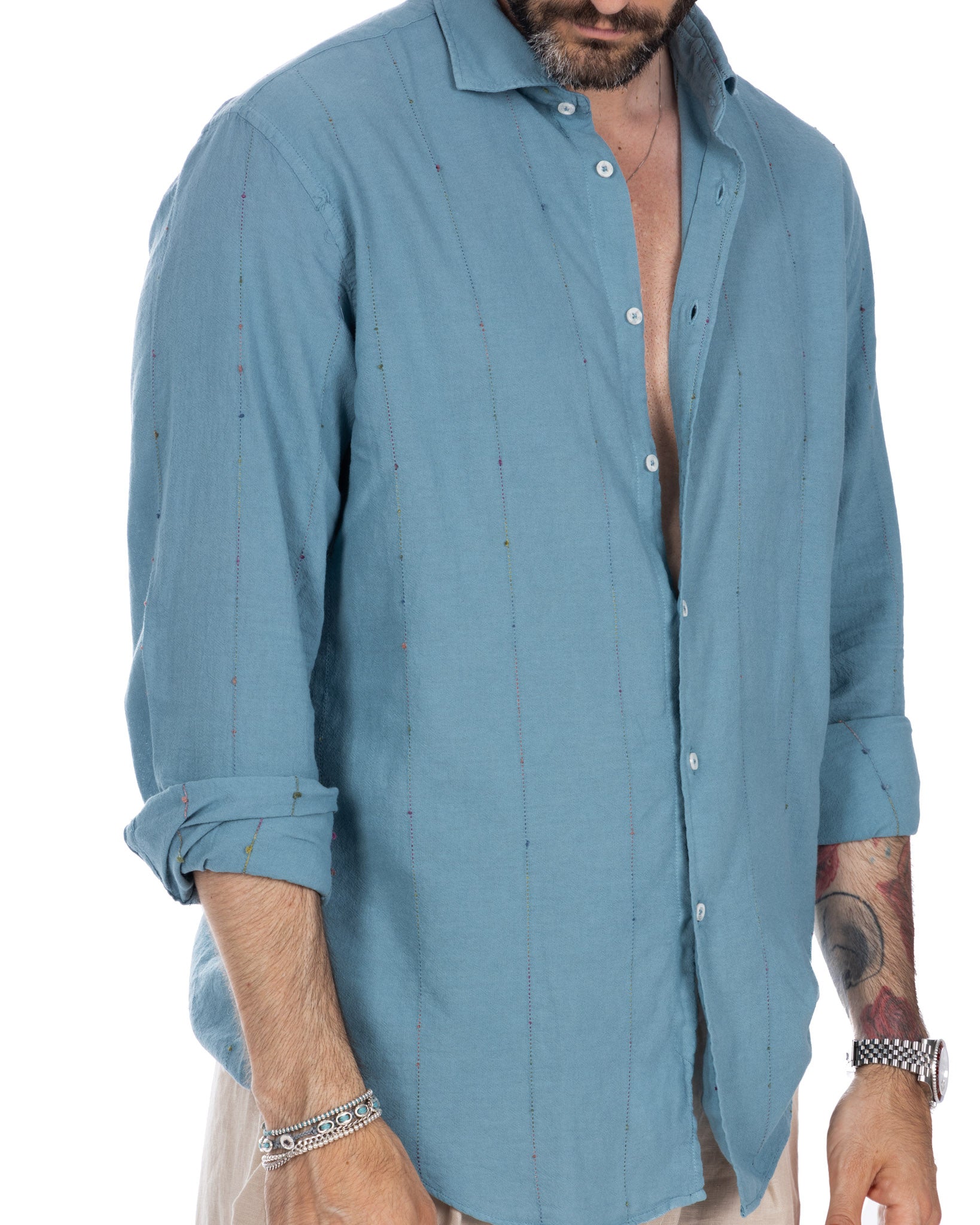 Arcobaleno - camicia ottanio con ricami