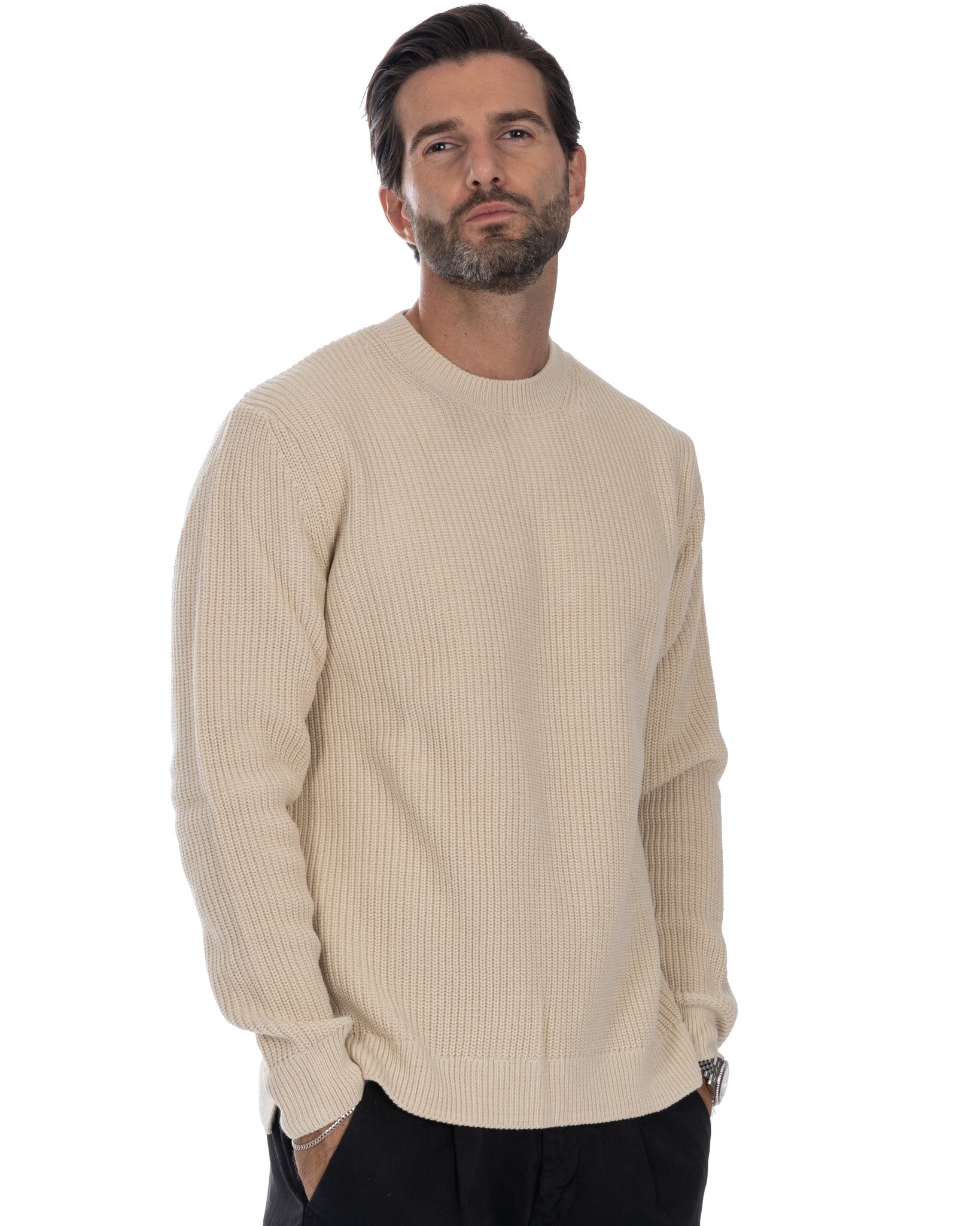 Sven - beige ribbed crew neck sweater