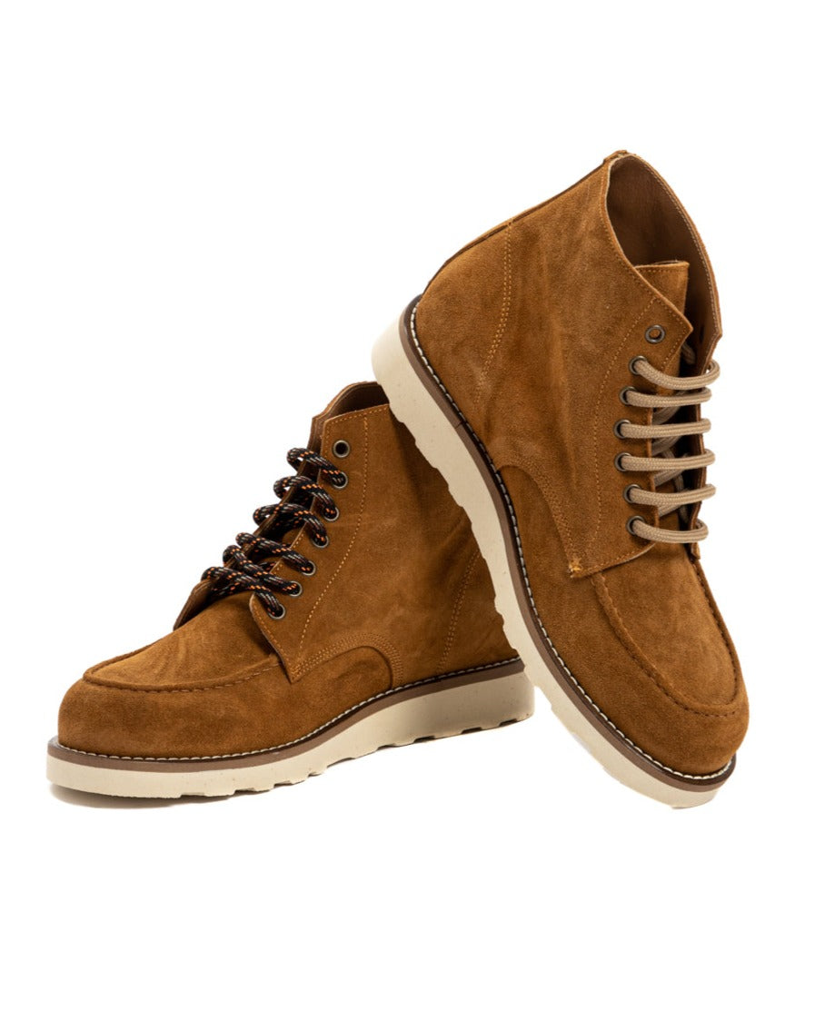 Moon - suede boot with leather laces