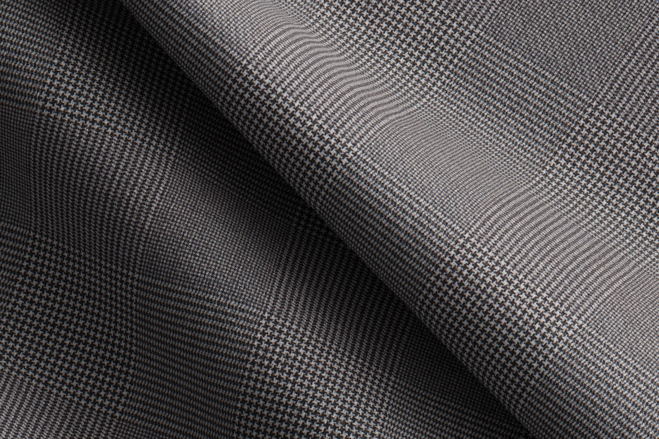 Made to measure wool and silk suit 150s black Caccioppoli