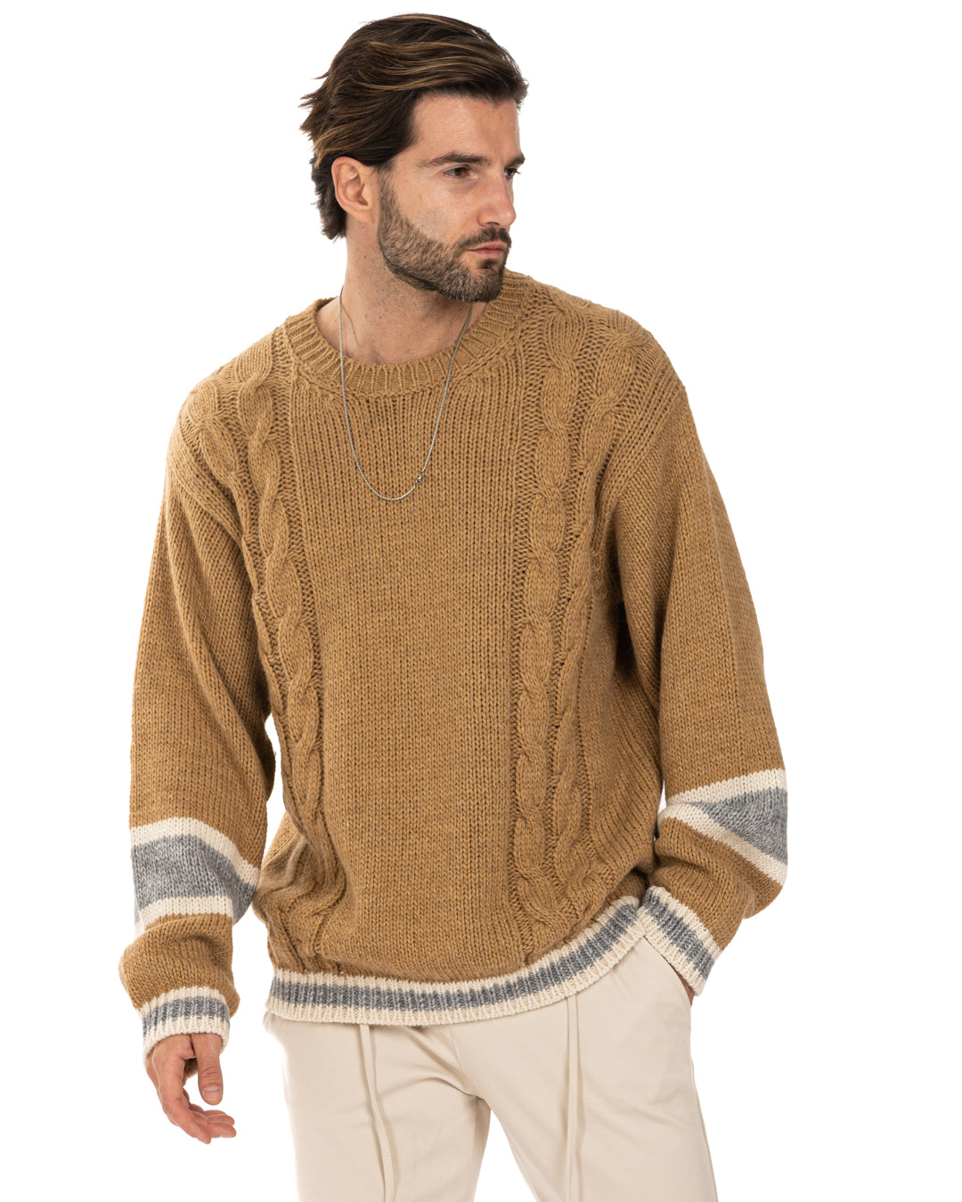 Edam - camel sweater with side braids