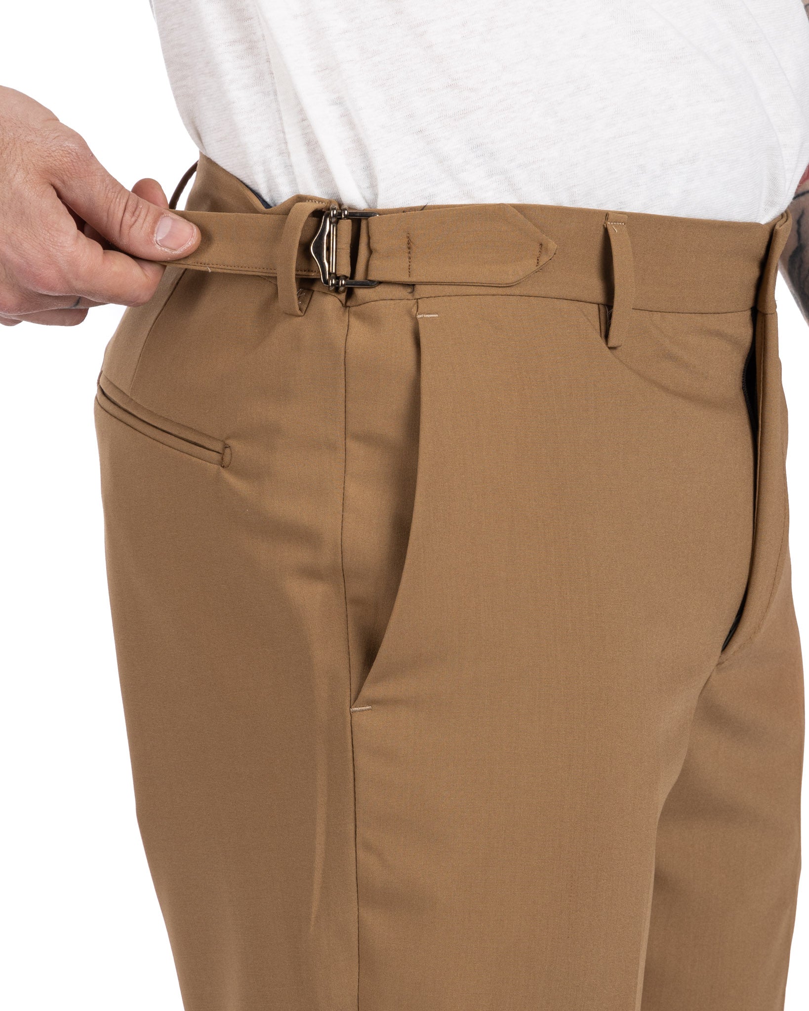 Trani - trousers with beige buckles