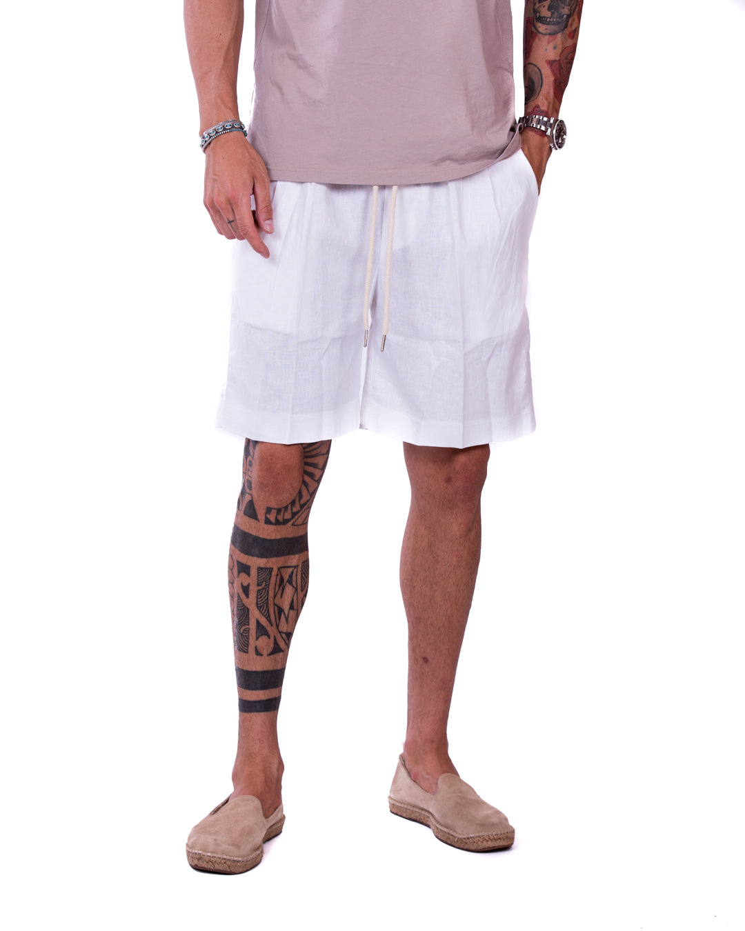 Larry - white linen Bermuda shorts